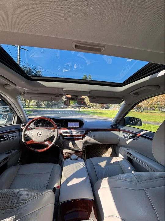2013 Mercedes-Benz W221 S-Class - Image 8 of 17