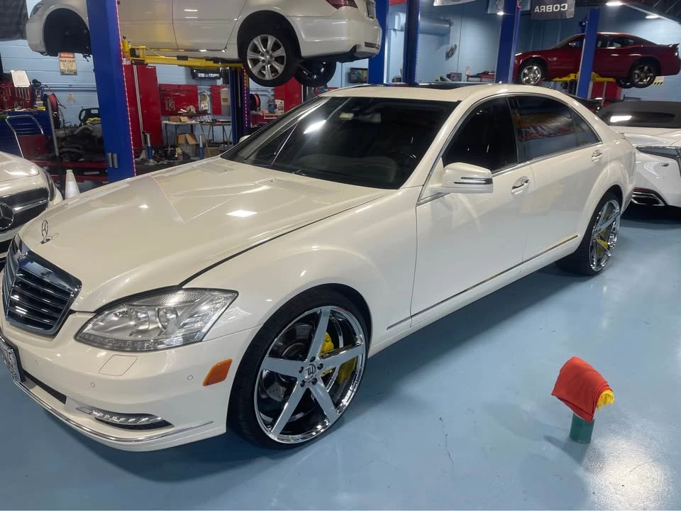 2013 Mercedes-Benz W221 S-Class - Image 2 of 6