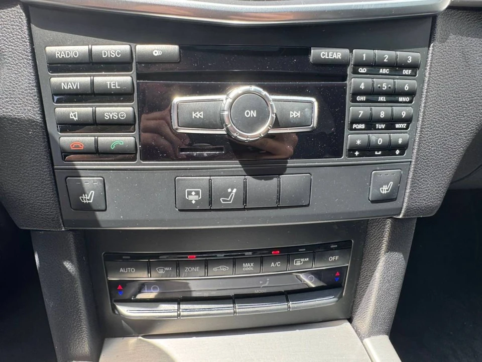 2013 Mercedes-Benz W212 E-Class - Image 11 of 21