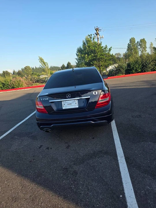 2013 Mercedes-Benz W204 C-Class - Image 4 of 24