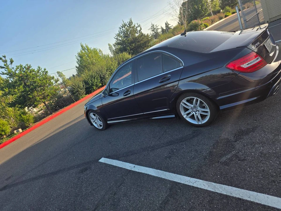 2013 Mercedes-Benz W204 C-Class - Image 7 of 24