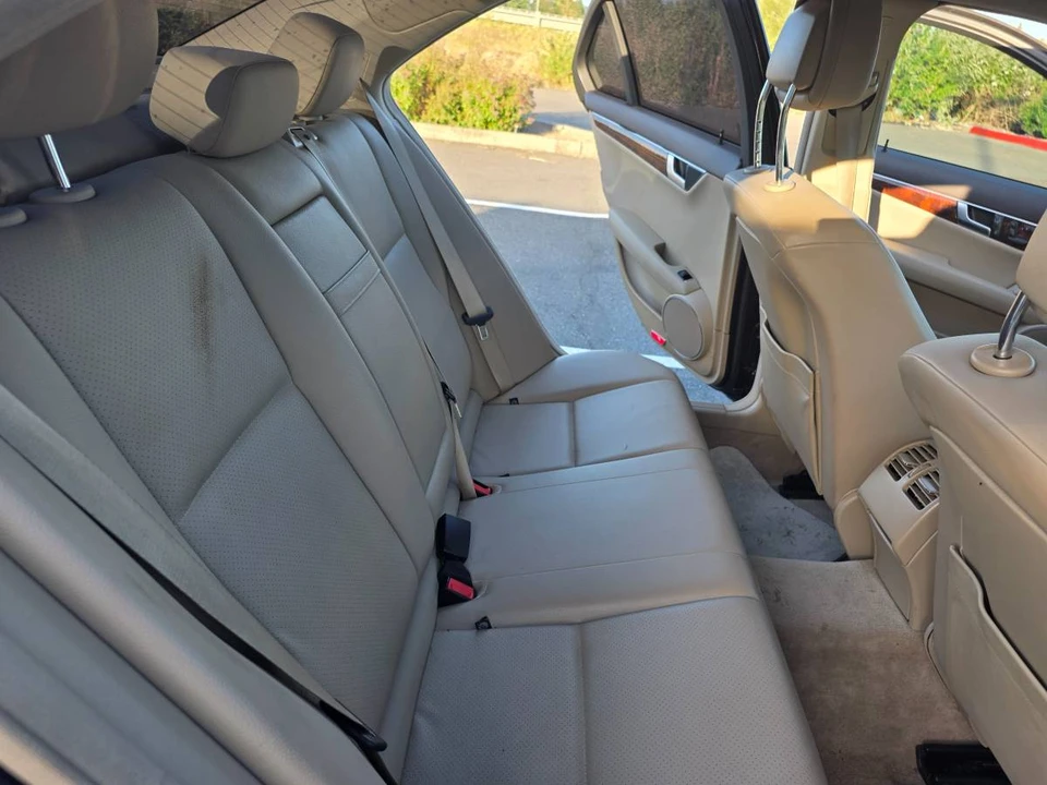 2013 Mercedes-Benz W204 C-Class - Image 15 of 24