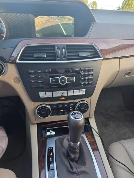 2013 Mercedes-Benz W204 C-Class - Image 19 of 24