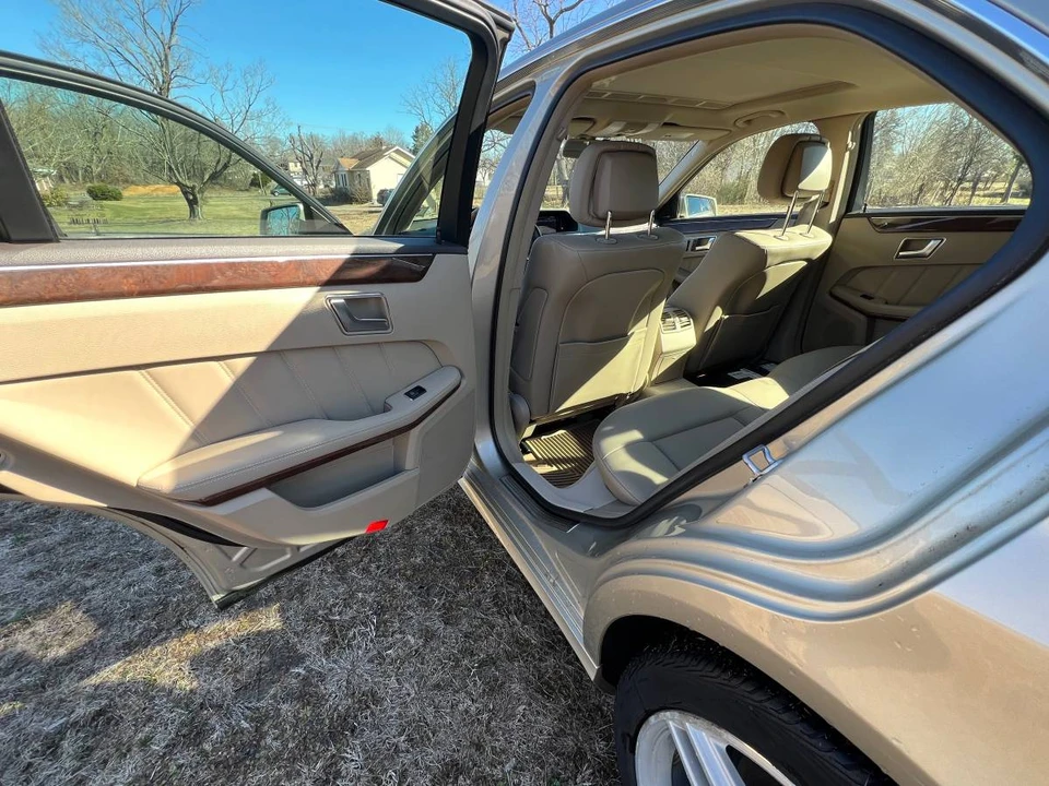 2013 Mercedes-Benz W212 E-Class - Image 13 of 17