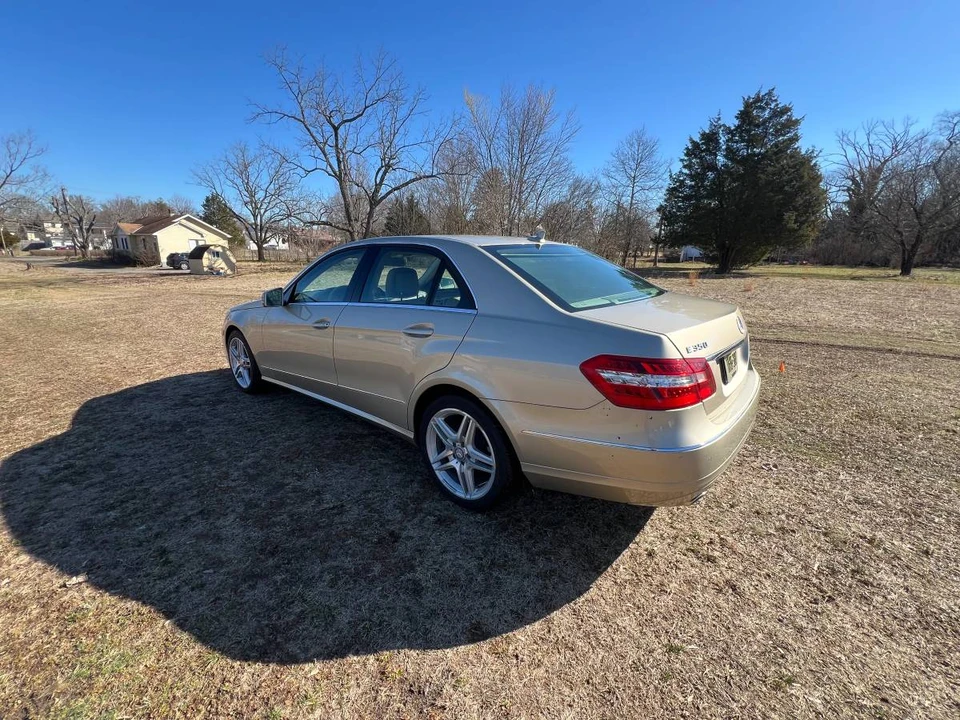 2013 Mercedes-Benz W212 E-Class - Image 3 of 17