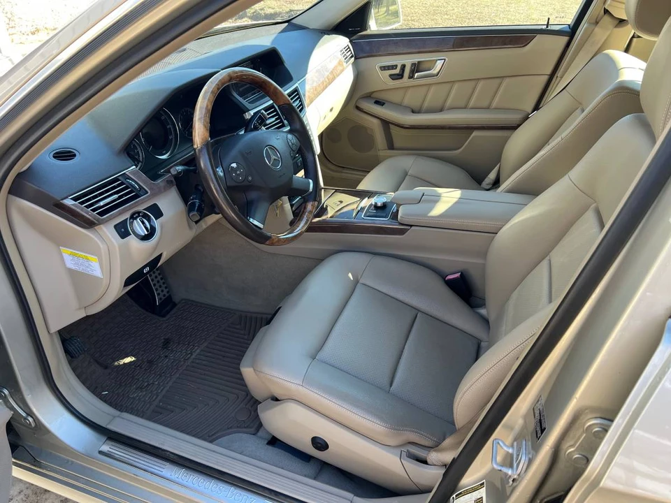 2013 Mercedes-Benz W212 E-Class - Image 16 of 17