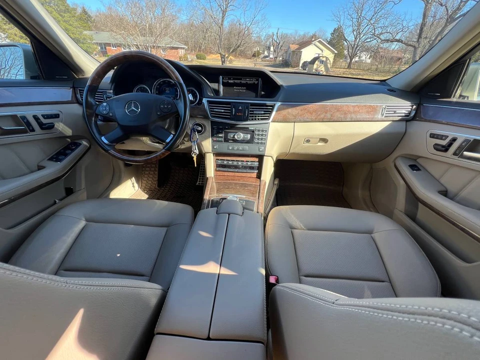 2013 Mercedes-Benz W212 E-Class - Image 10 of 17