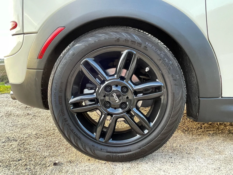 2013 Mini Clubvan 1st Gen - Image 26 of 31