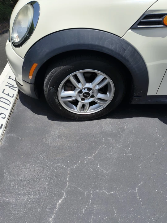 2013 Mini Clubman 1st Gen - Image 12 of 21