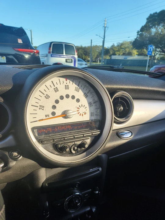 2013 Mini Clubman 1st Gen - Image 5 of 21