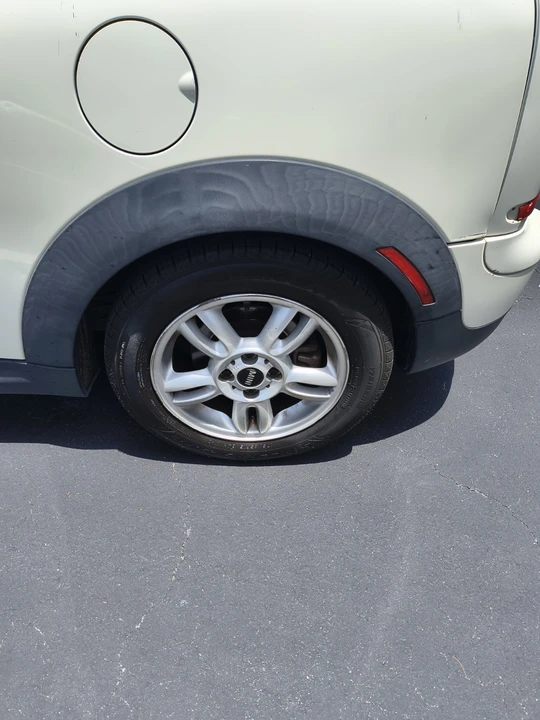 2013 Mini Clubman 1st Gen - Image 11 of 21