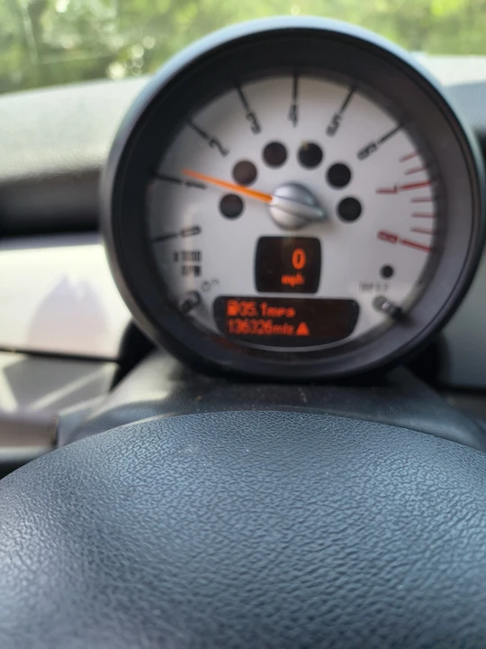2013 Mini Clubman 1st Gen - Image 16 of 21