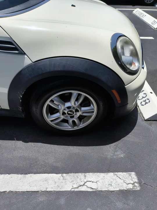 2013 Mini Clubman 1st Gen - Image 13 of 21