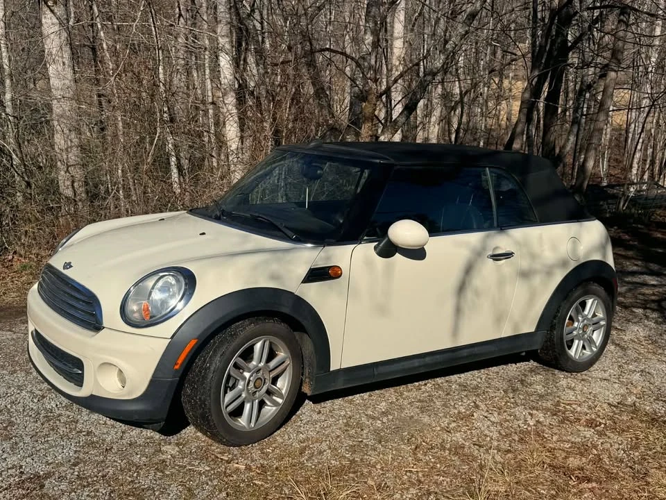2013 Mini Mini 2nd Gen - Image 3 of 10