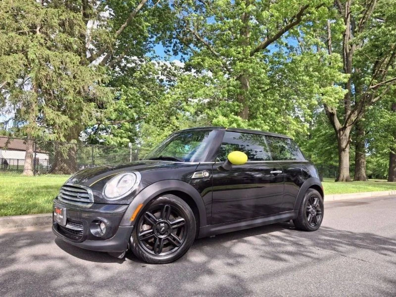 2013 Mini Mini 2nd Gen - Image 2 of 12