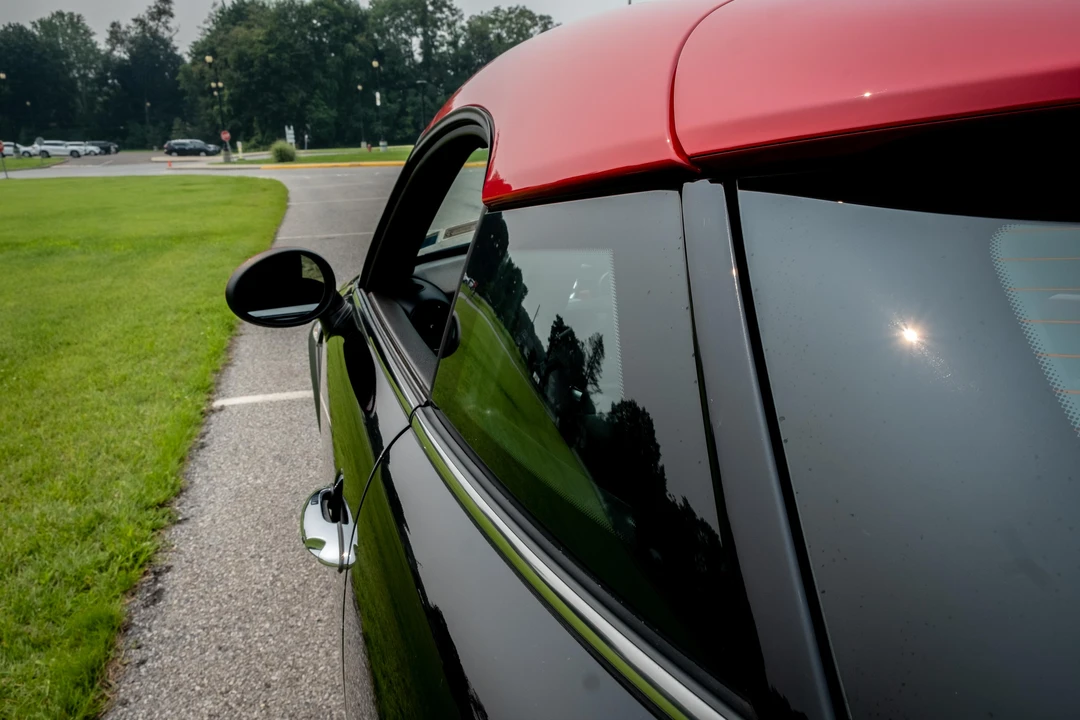 2013 Mini Coupe & Roadster - Image 27 of 31