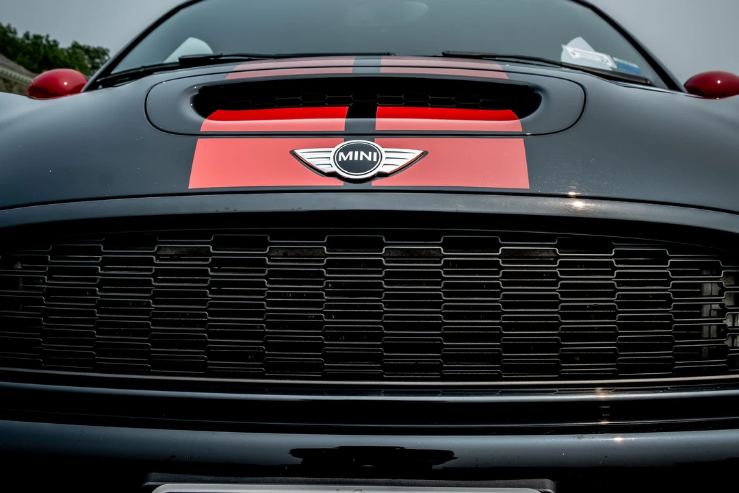 2013 Mini Coupe & Roadster - Image 14 of 31