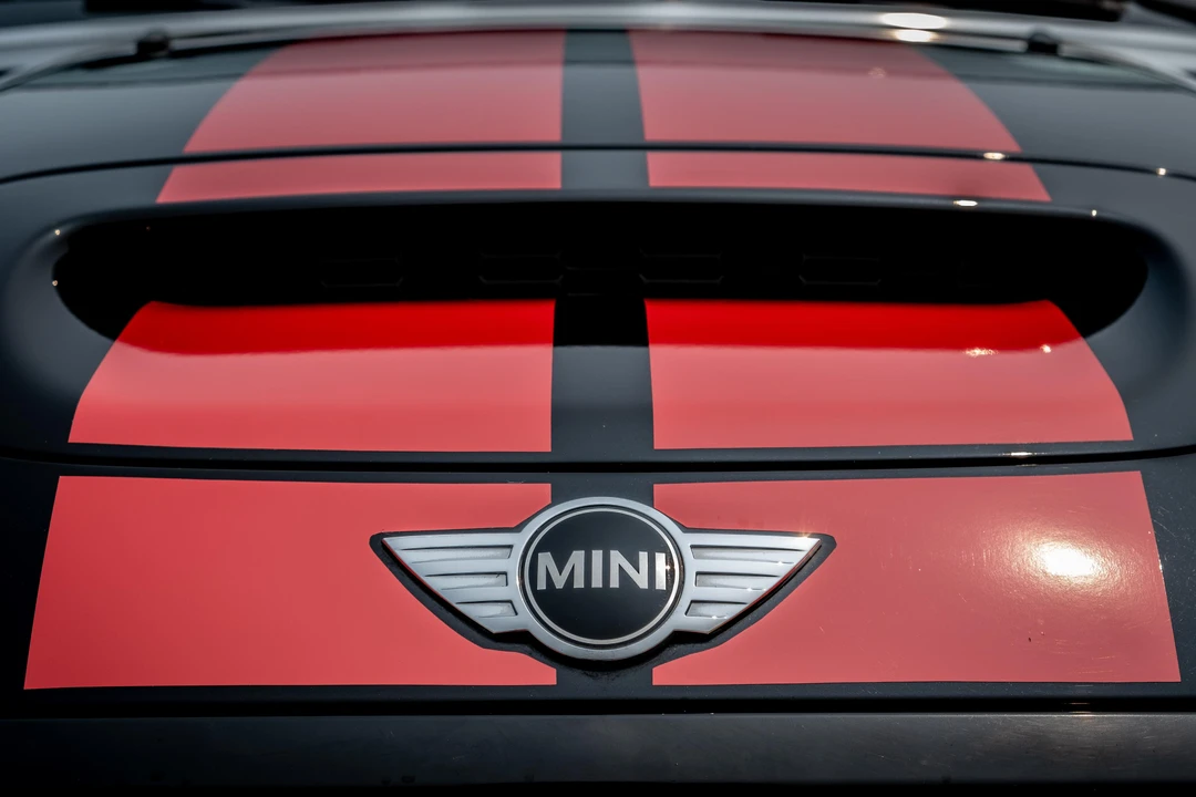 2013 Mini Coupe & Roadster - Image 15 of 31
