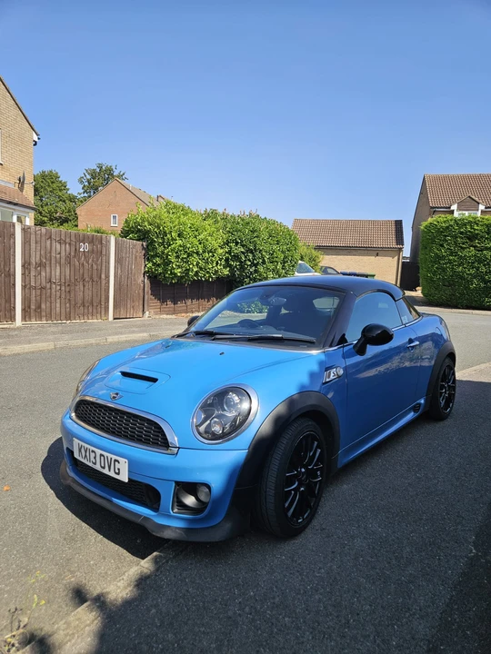 2013 Mini Coupe & Roadster - Image 2 of 31