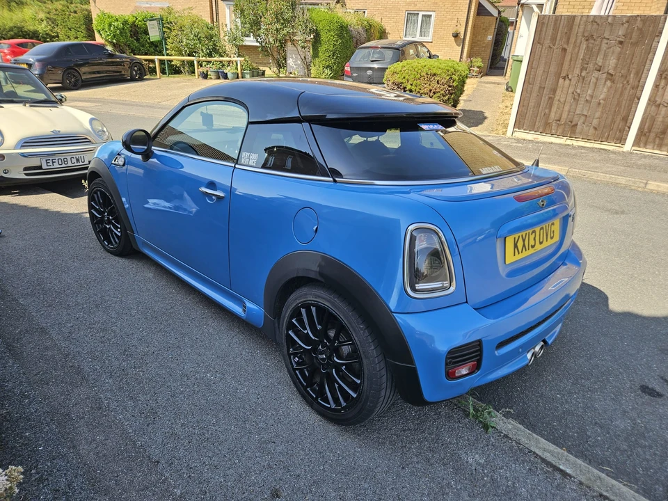2013 Mini Coupe & Roadster - Image 11 of 31
