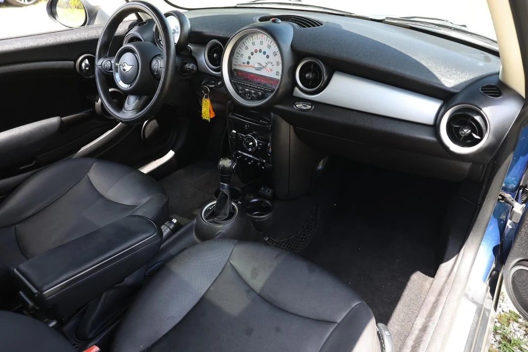 2013 Mini Mini 2nd Gen - Image 18 of 31