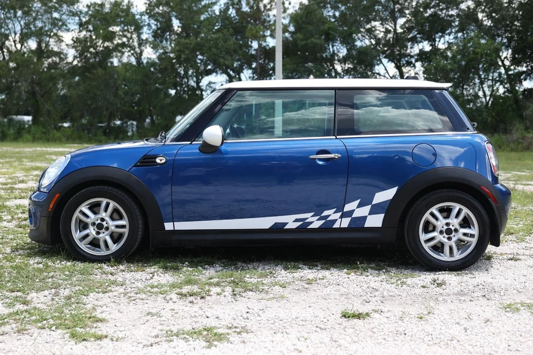 2013 Mini Mini 2nd Gen - Image 3 of 31