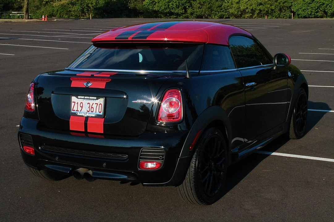 2013 Mini Coupe & Roadster - Image 13 of 24