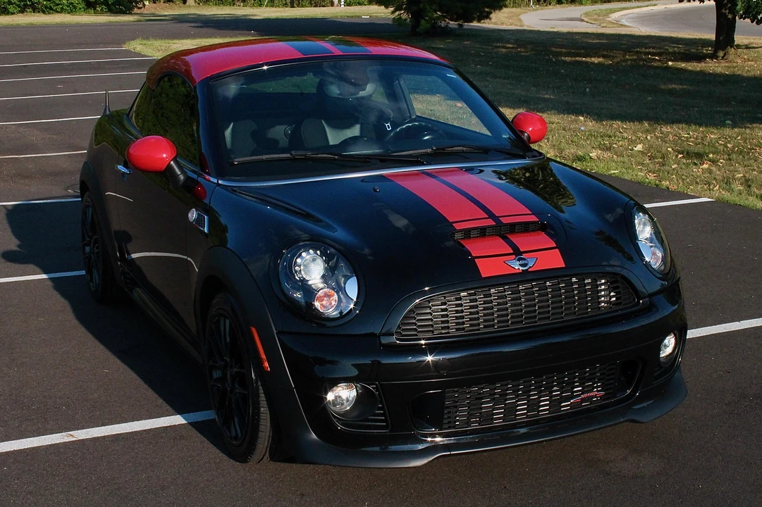 2013 Mini Coupe & Roadster - Image 21 of 24