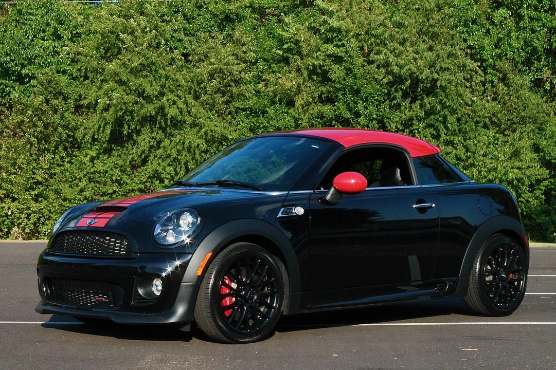2013 Mini Coupe & Roadster - Image 11 of 24