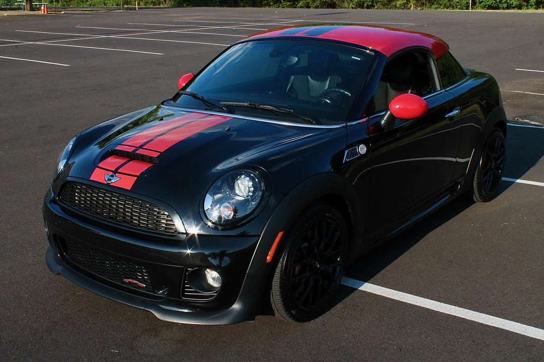 2013 Mini Coupe & Roadster - Image 9 of 24