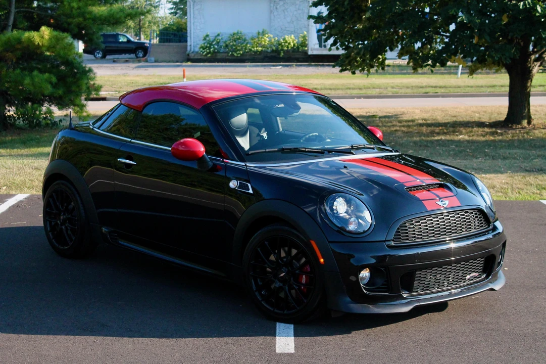 2013 Mini Coupe & Roadster - Image 18 of 24