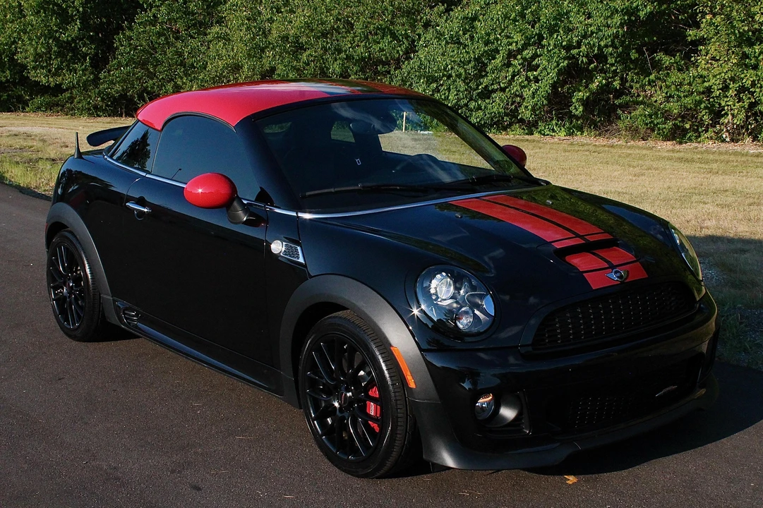 2013 Mini Coupe & Roadster - Image 17 of 24