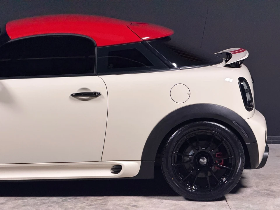 2013 Mini Coupe & Roadster - Image 25 of 31