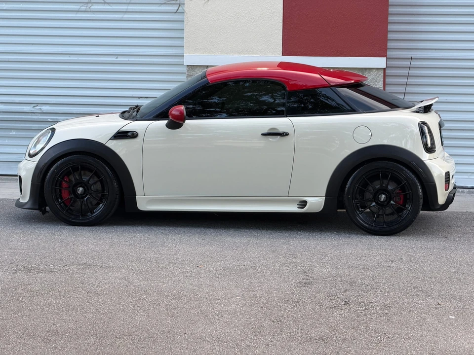 2013 Mini Coupe & Roadster - Image 3 of 31