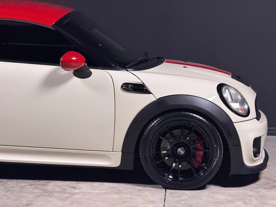 2013 Mini Coupe & Roadster - Image 23 of 31