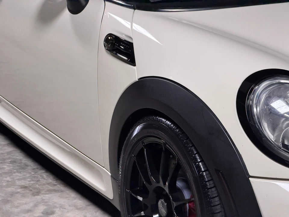 2013 Mini Coupe & Roadster - Image 28 of 31