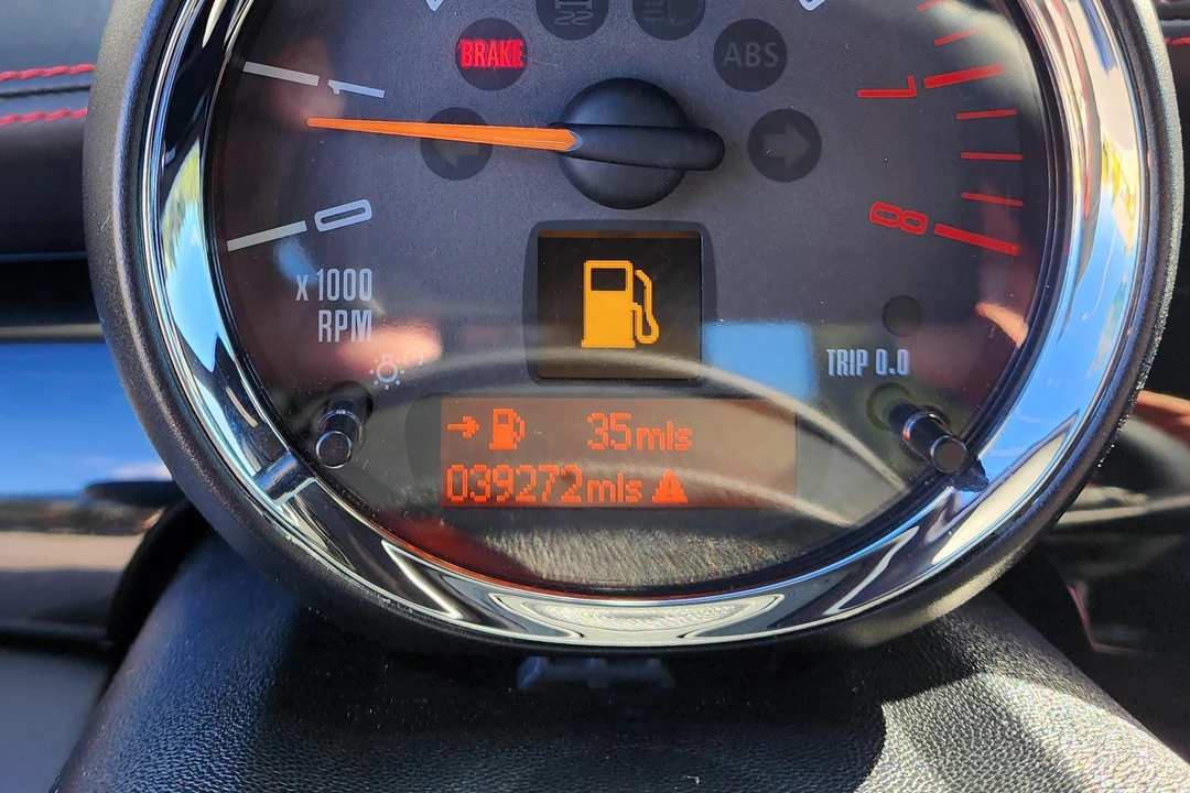2013 Mini Mini John Cooper Works 2nd Gen - Image 29 of 31