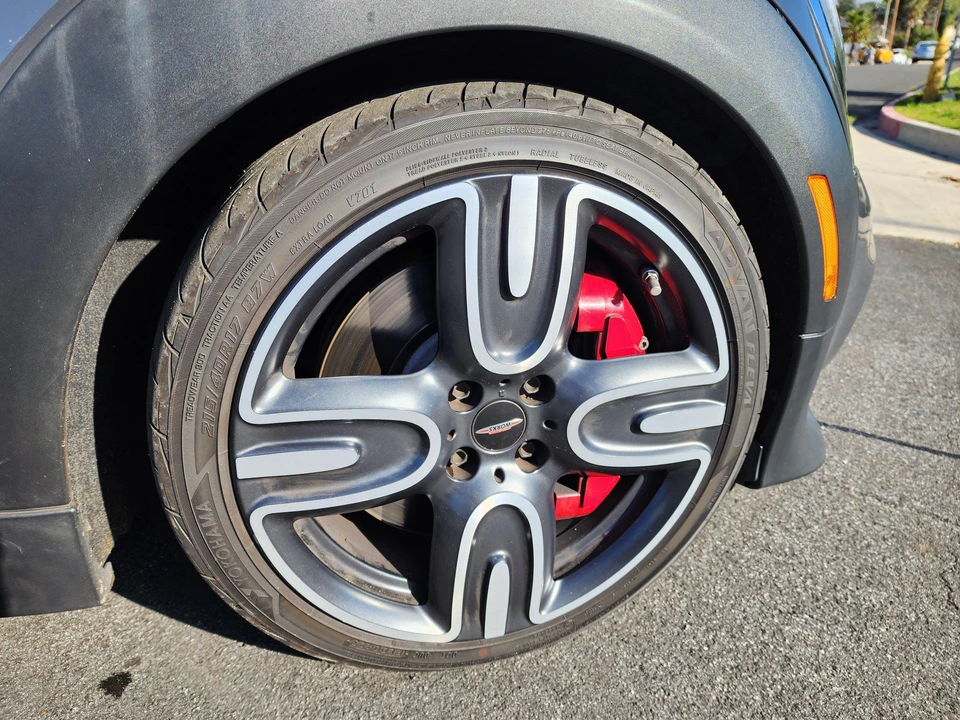 2013 Mini Mini John Cooper Works 2nd Gen - Image 25 of 31