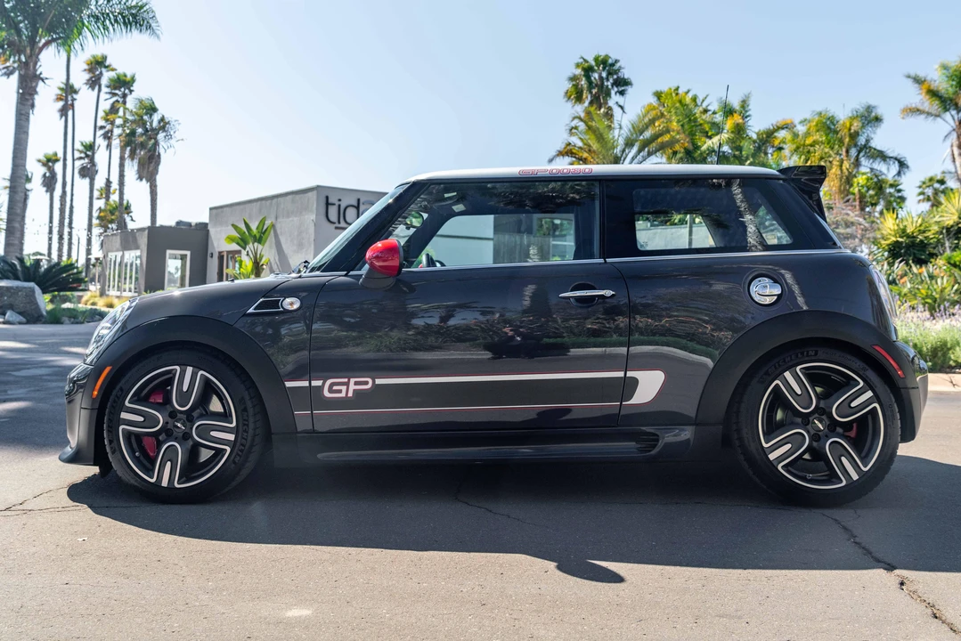 2013 Mini Mini John Cooper Works 2nd Gen - Image 10 of 31