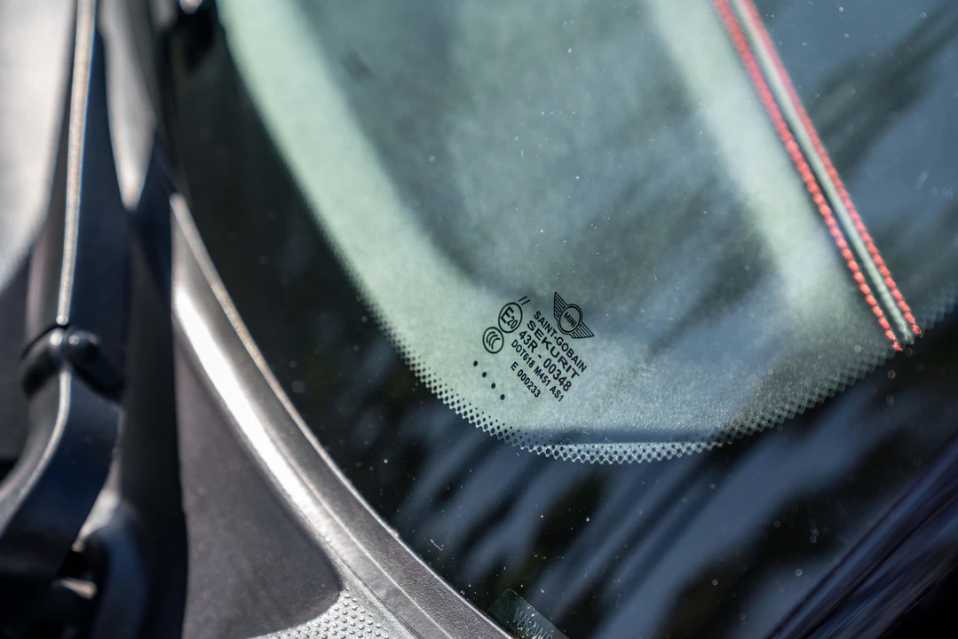 2013 Mini Mini John Cooper Works 2nd Gen - Image 22 of 31