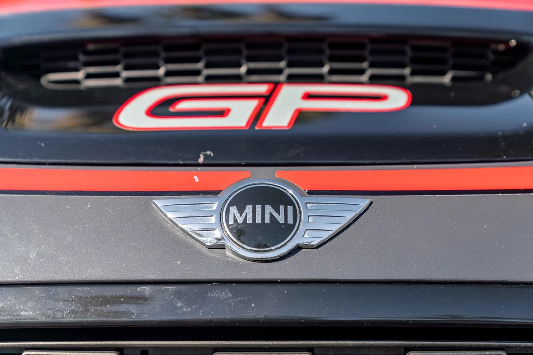 2013 Mini Mini John Cooper Works 2nd Gen - Image 19 of 31