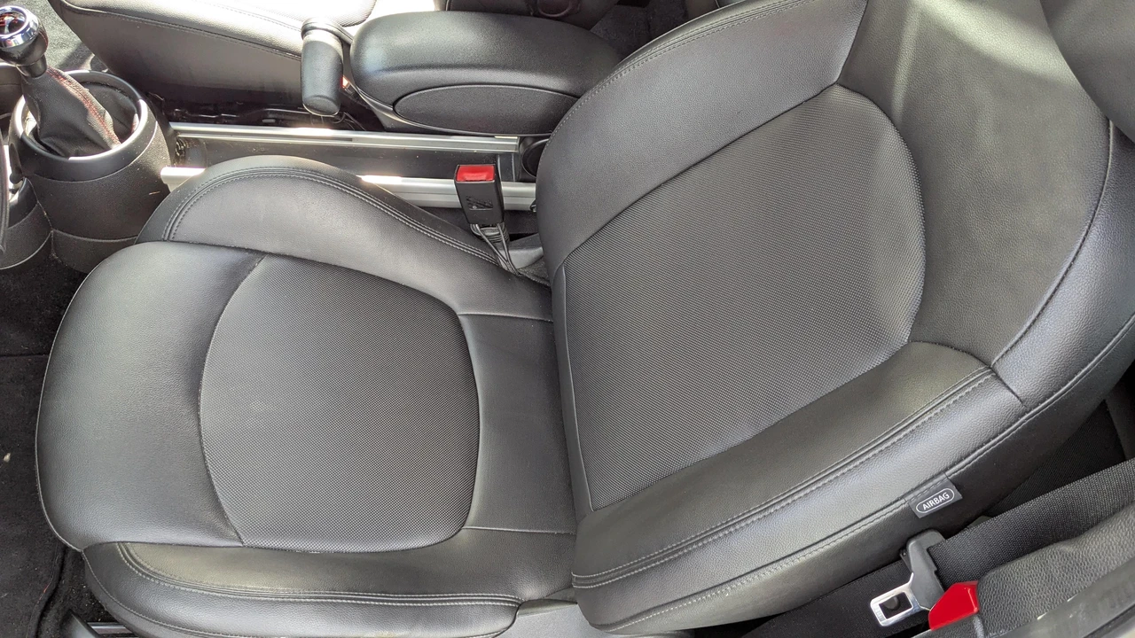 2013 Mini Paceman - Image 31 of 31