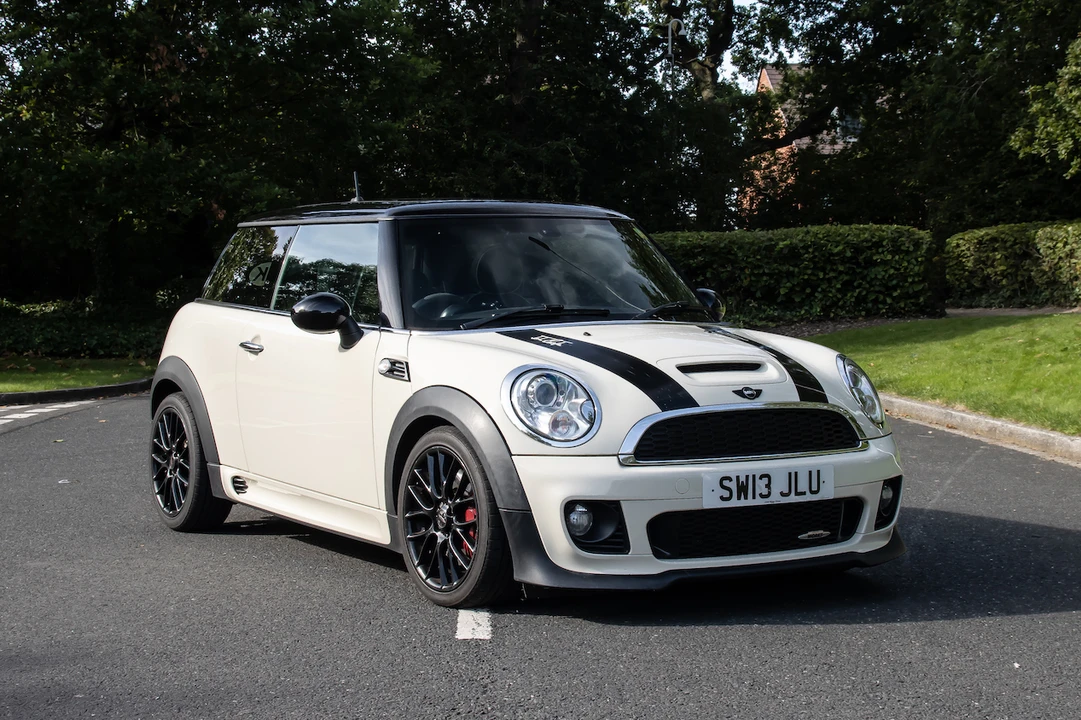 2013 Mini Mini John Cooper Works 2nd Gen - Image 2 of 31