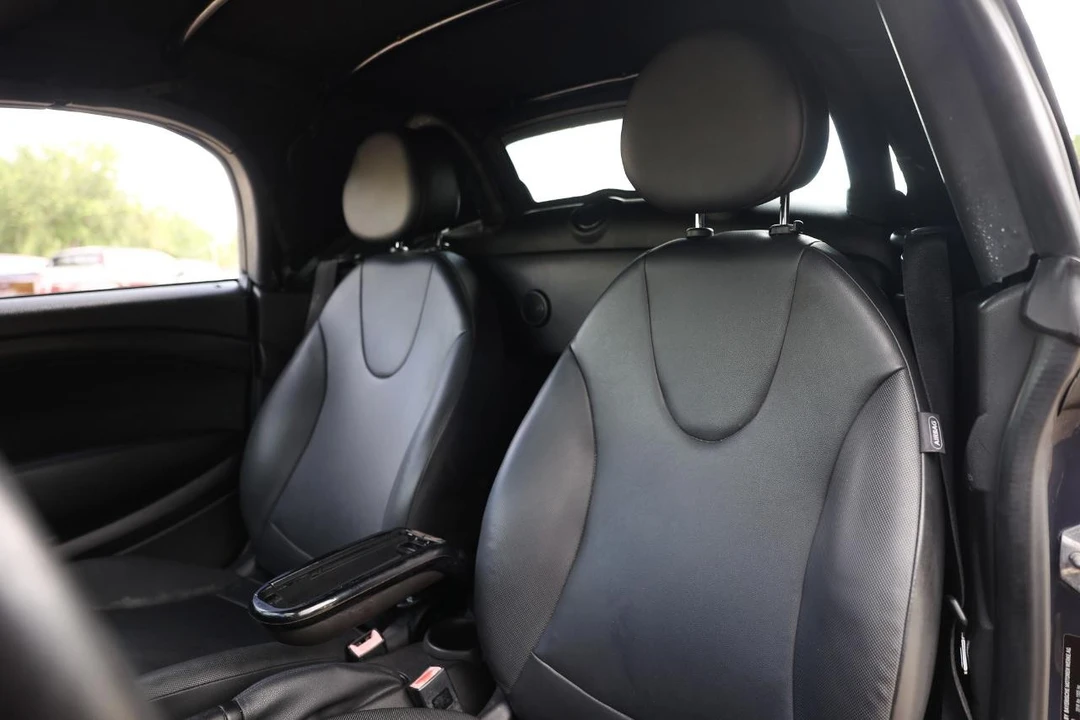 2013 Mini Coupe & Roadster - Image 6 of 21