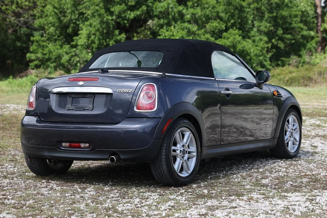 2013 Mini Coupe & Roadster - Image 11 of 21