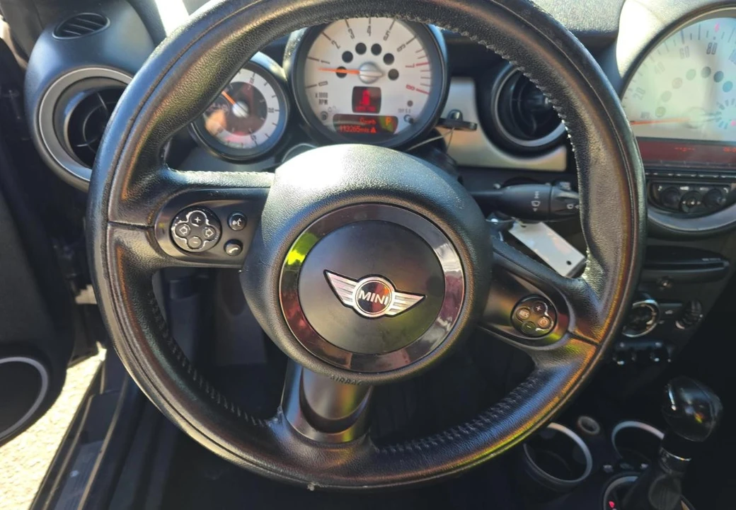 2013 Mini Coupe & Roadster - Image 13 of 16