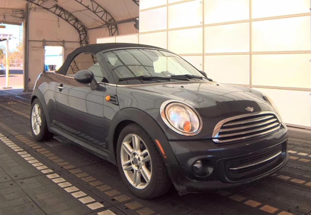 2013 Mini Coupe & Roadster - Image 4 of 16