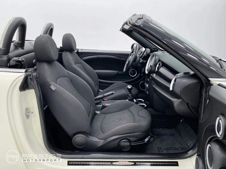 2013 Mini Coupe & Roadster - Image 14 of 31