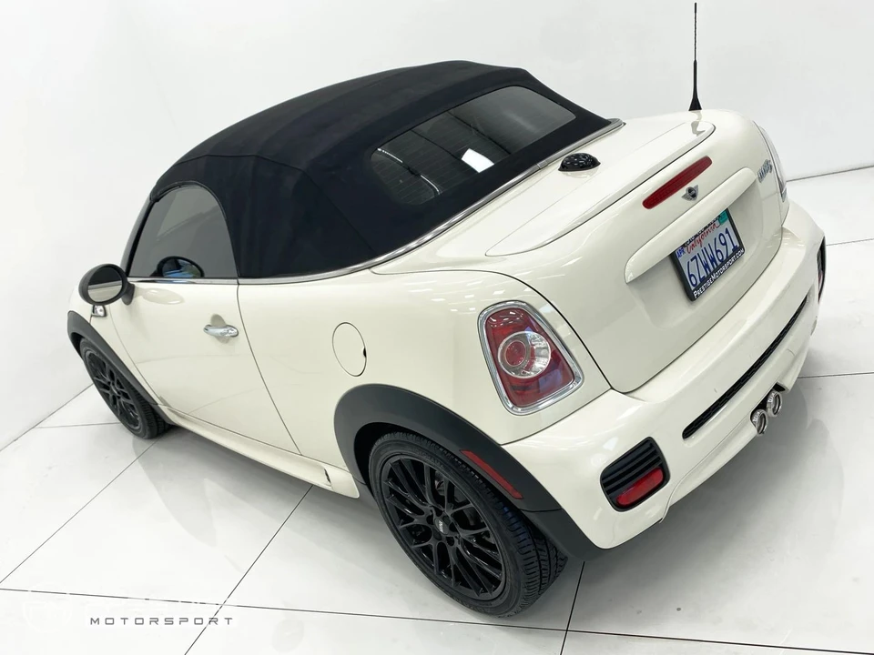 2013 Mini Coupe & Roadster - Image 25 of 31