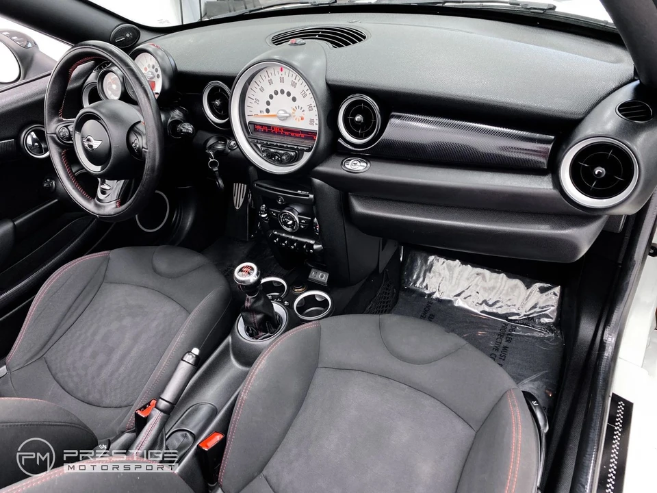 2013 Mini Coupe & Roadster - Image 15 of 31